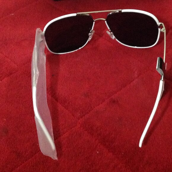 NWT Perverse Unisex Aviators Sunglasses Belllezza White - Picture 5 of 8